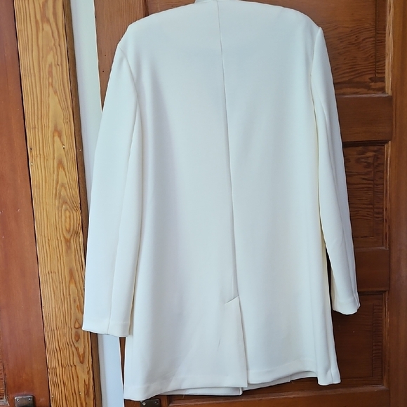 Anne Klein Cream Trench Coat - Picture 5 of 6